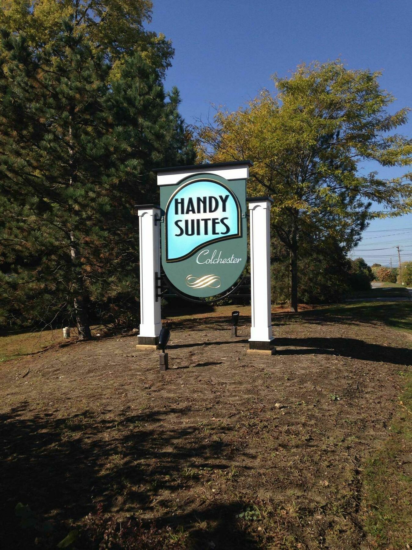 Handys Extended Stay Suites Colchester Exterior foto